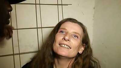 Pui fierbinte uimitor prins pe film