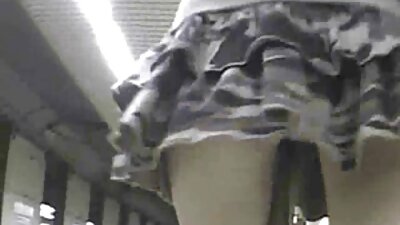 Un tip negru excitat fucks acest fund strâns de blonde fierbinți