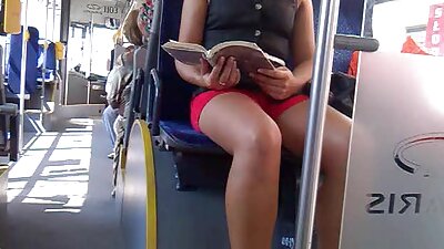 Un cuplu de adolescenți are prima lor experiență porno xxx