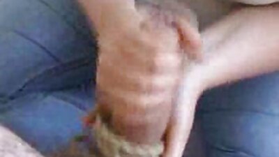 Un tată bătrân murdar și-a lovit fiica vecinilor sexy