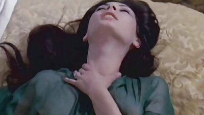 Hot Young Teen are primul ei orgasm